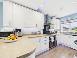 Kitchen- click for photo gallery